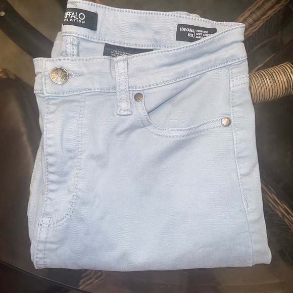 Woman’s blue jeans size 6 - Picture 1 of 2